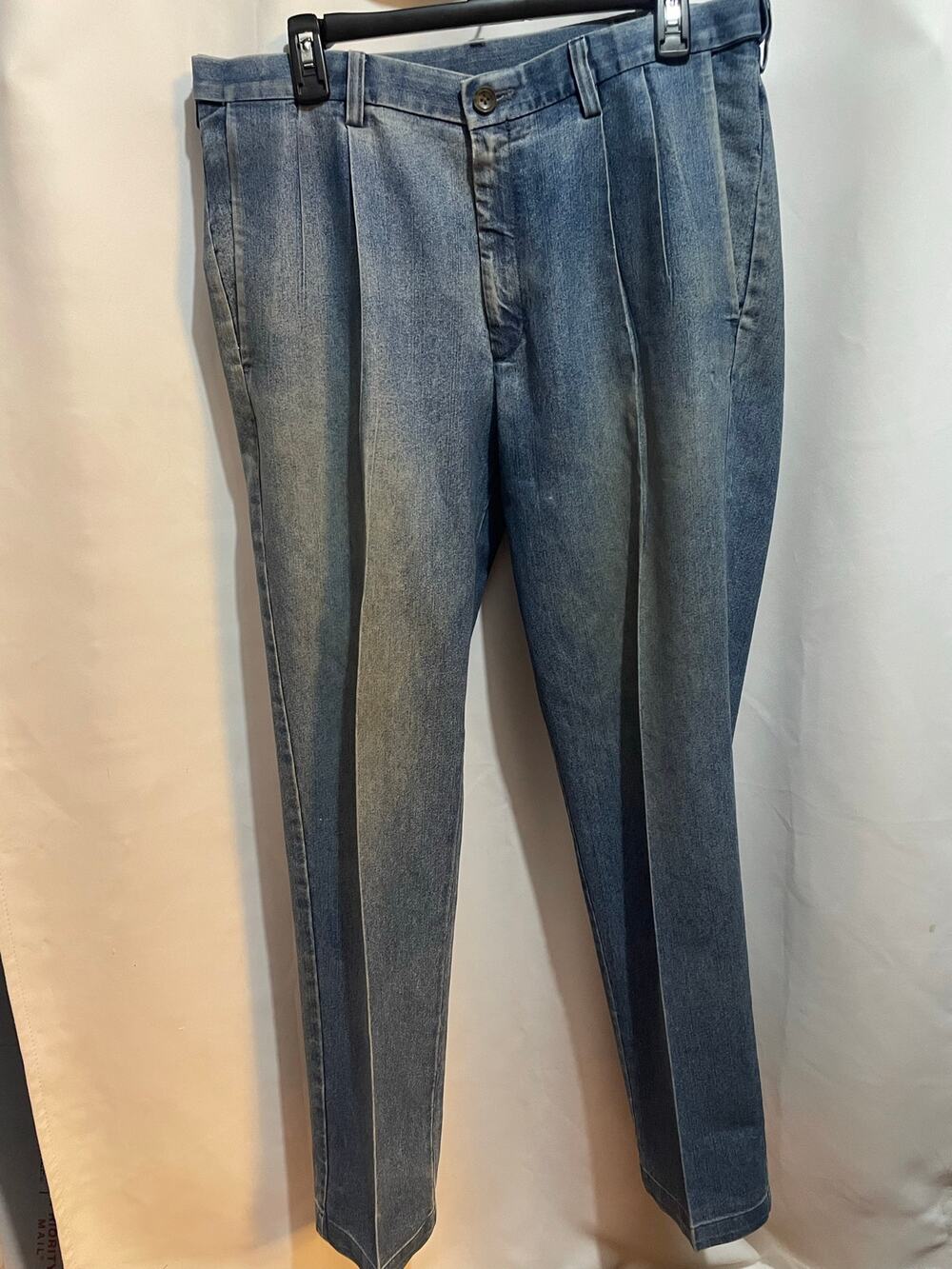 Haggar classic fit jeans 34x32 mens